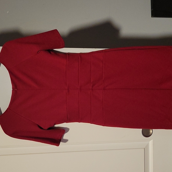 Red Dress - Picture 3 of 4